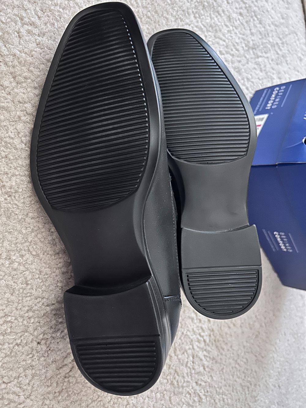 Men’s Black Dress Shoes - Picture 6 of 7